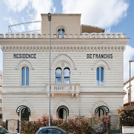 Residence De Franchis - Smart Apartments Лечче Экстерьер фото