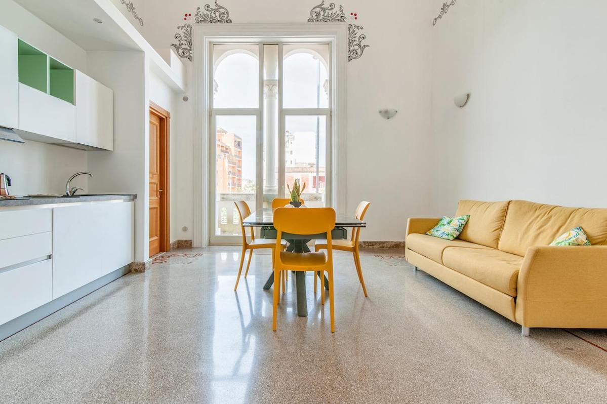 Residence De Franchis - Smart Apartments Лечче Экстерьер фото