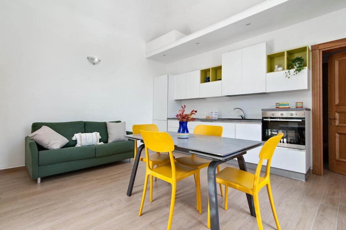 Residence De Franchis - Smart Apartments Лечче Экстерьер фото