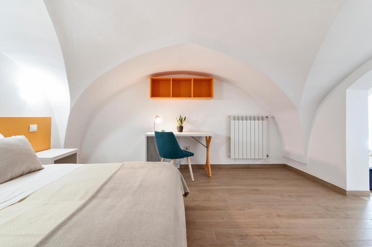 Residence De Franchis - Smart Apartments Лечче Экстерьер фото