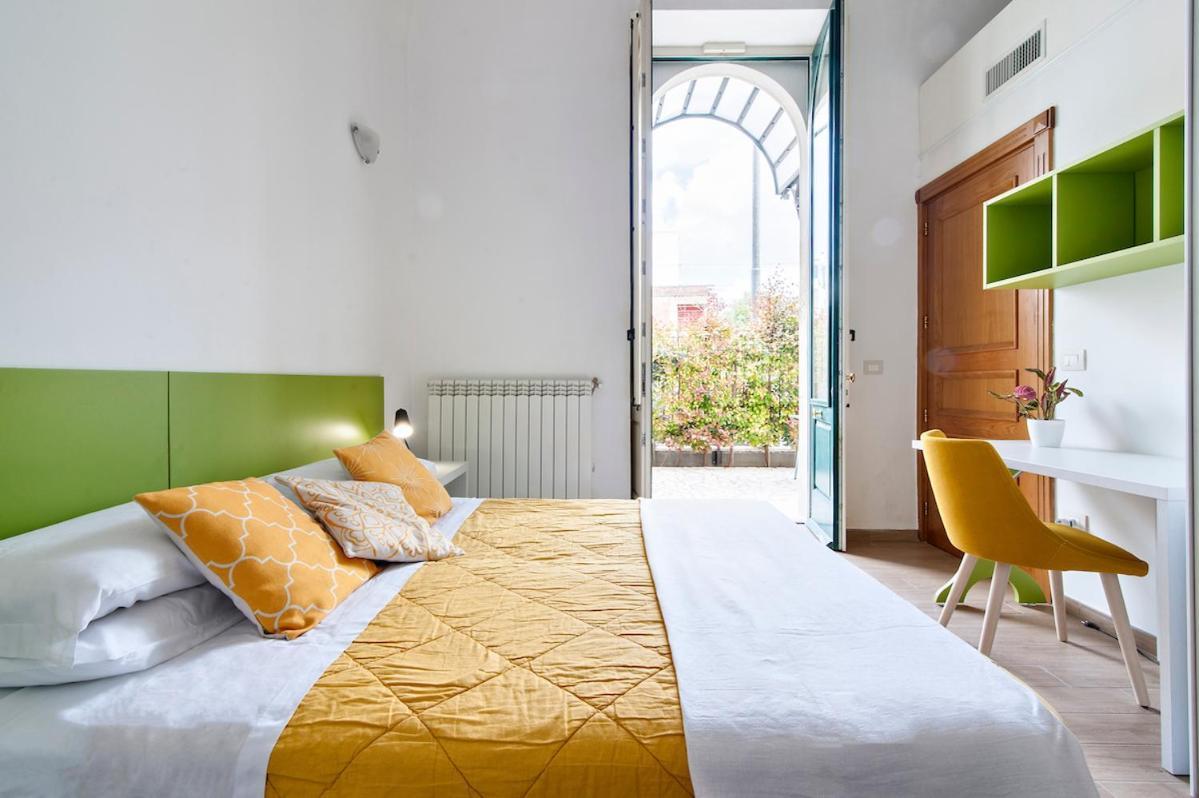 Residence De Franchis - Smart Apartments Лечче Экстерьер фото