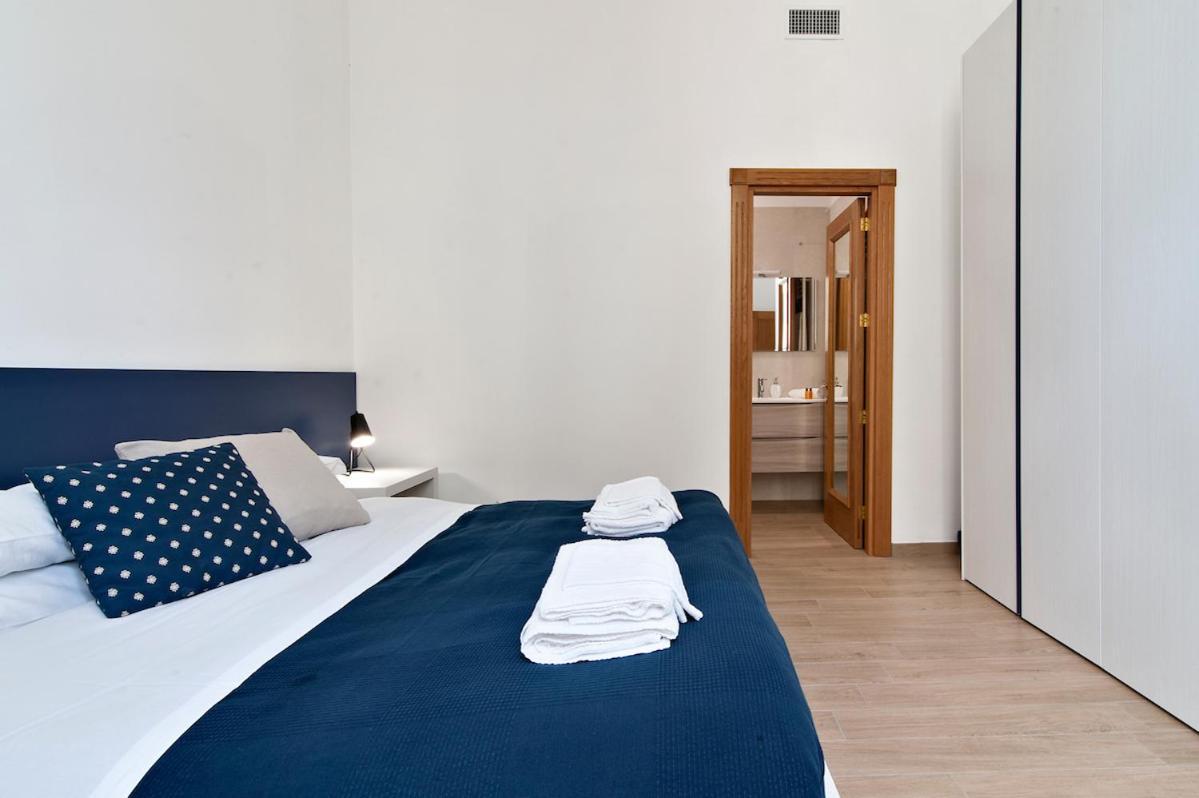 Residence De Franchis - Smart Apartments Лечче Экстерьер фото