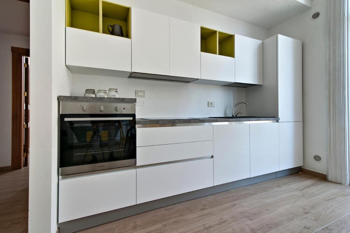 Residence De Franchis - Smart Apartments Лечче Экстерьер фото