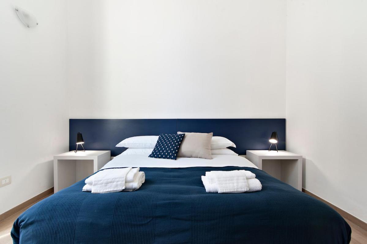 Residence De Franchis - Smart Apartments Лечче Экстерьер фото
