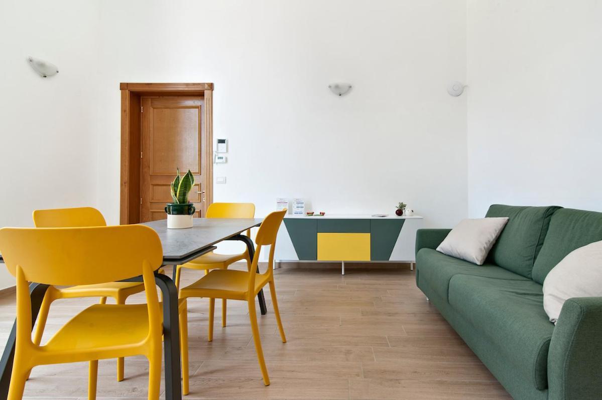 Residence De Franchis - Smart Apartments Лечче Экстерьер фото